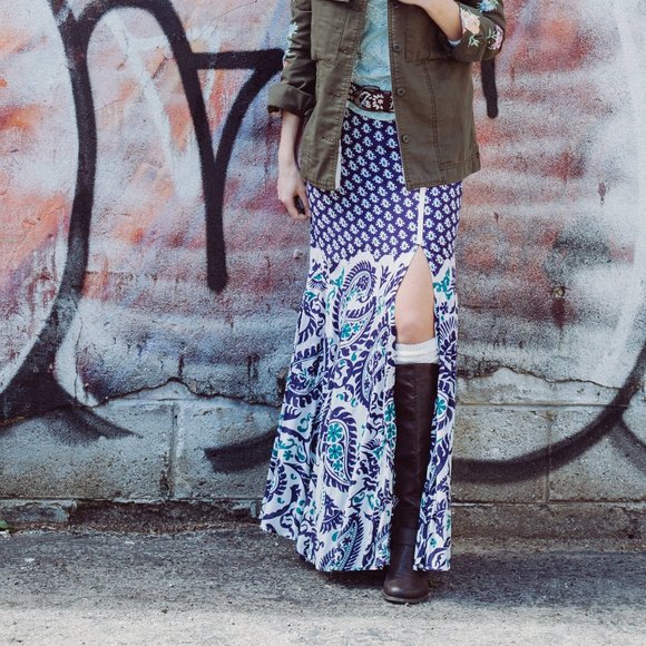 Maxi Skirt with slit - Picture 1 of 6